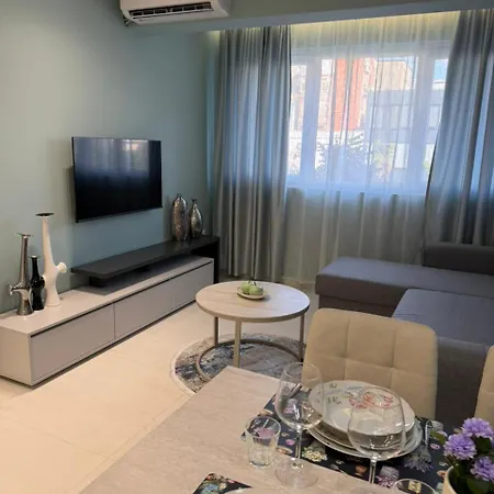 Apartment Rion & Marsi By Hais Shkoder